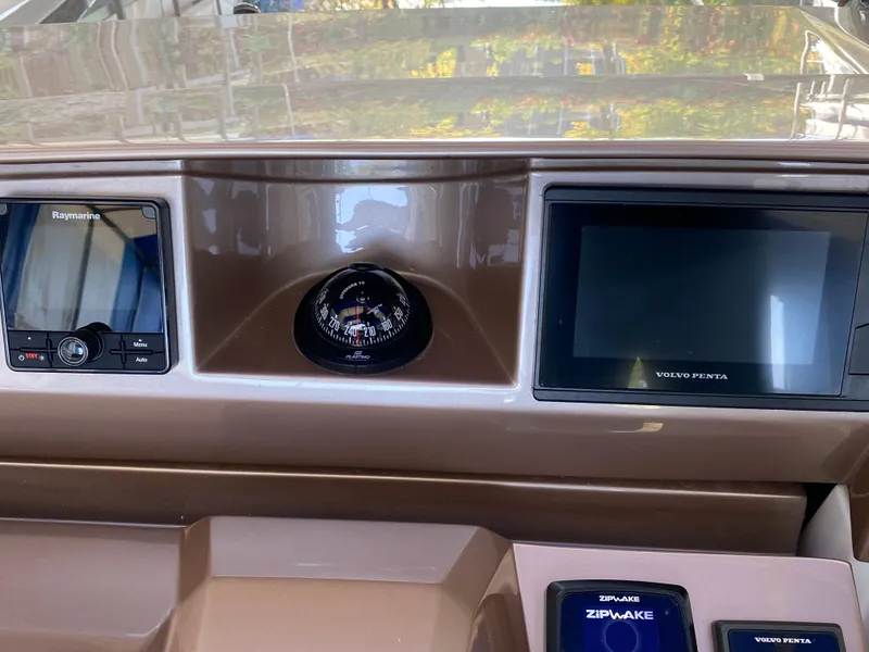 Slide: The Image of Galeon 470 Sky 2020 - 47