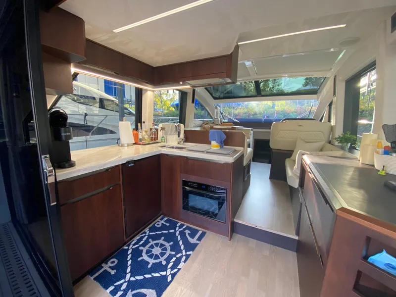 Slide: The Image of Galeon 470 Sky 2020 - 50