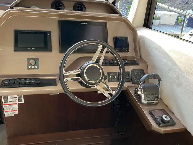 Slide: The Image of Galeon 470 Sky 2020 - 57