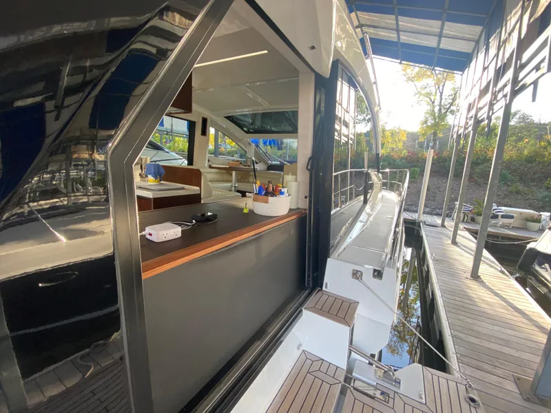 Slide: The Image of Galeon 470 Sky 2020 - 62