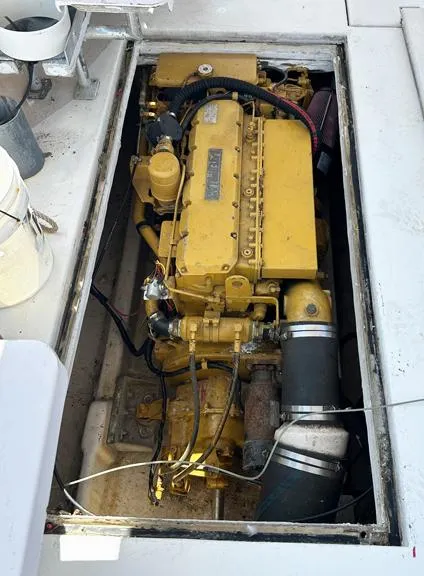 Slide: The Image of Delta 38' Flybridge Dive Boat 1991 - 7