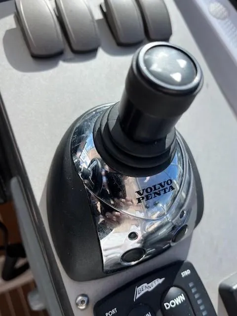 Slide: The Image of Volvo Penta joystick control on 2009 Four Winns V435 boat. - 26