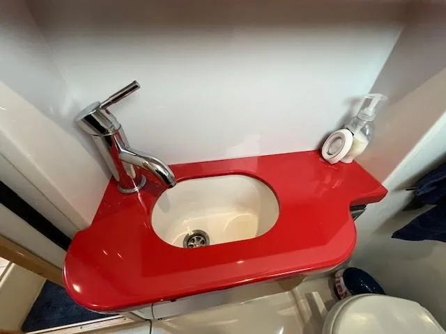 Slide: The Image of Four Winns V435 2009 - 50