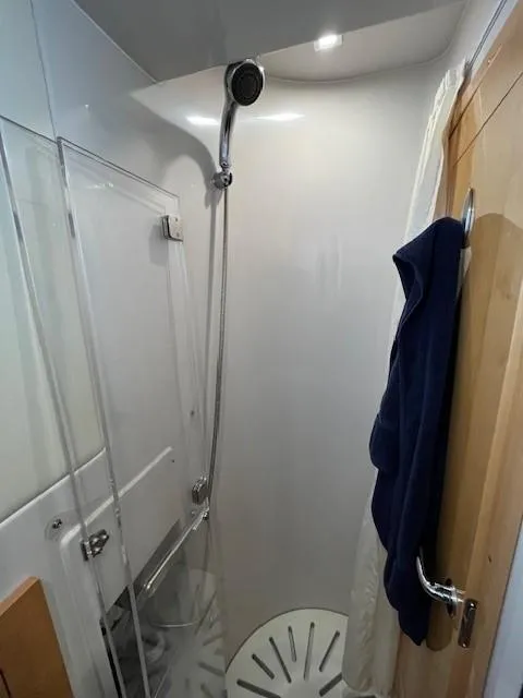 Slide: The Image of Four Winns V435 2009 - 62