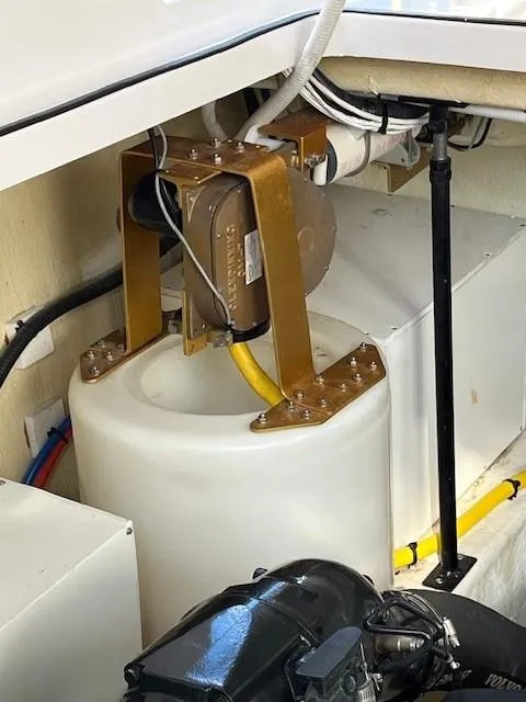 Slide: The Image of Four Winns V435 2009 - 66