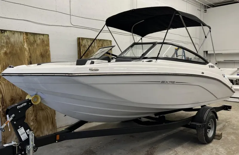 Slide: The Image of Yamaha SX195 2024 - 0