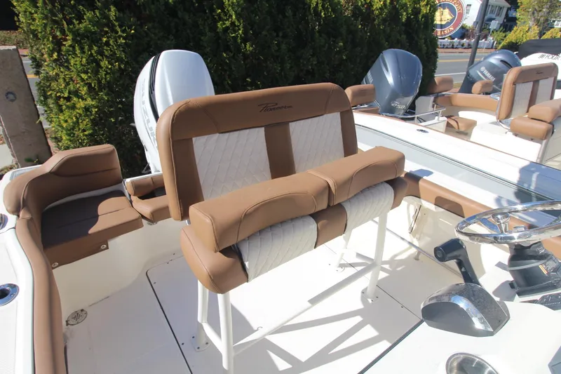 Slide: The Image of Pioneer 222 Islander 2024 - 8