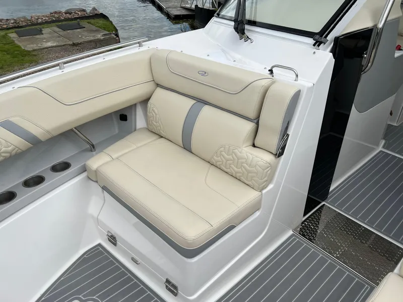 Slide: The Image of Regal LS36 2022 - 56