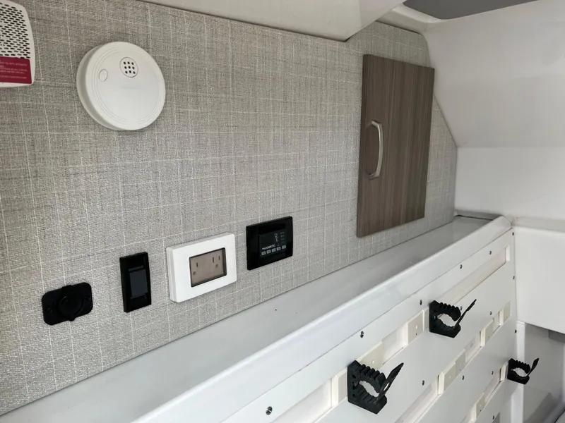 Slide: The Image of Regal LS36 2022 - 60