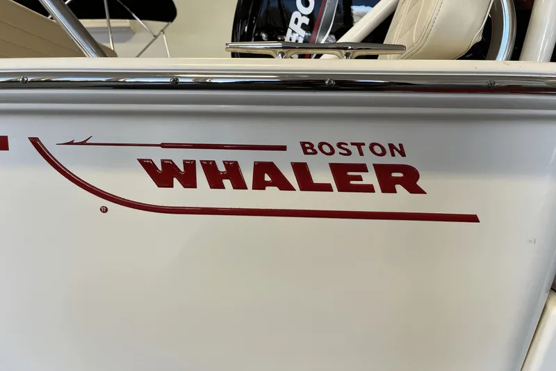 Slide: The Image of Boston Whaler 170 Montauk 2025 - 10