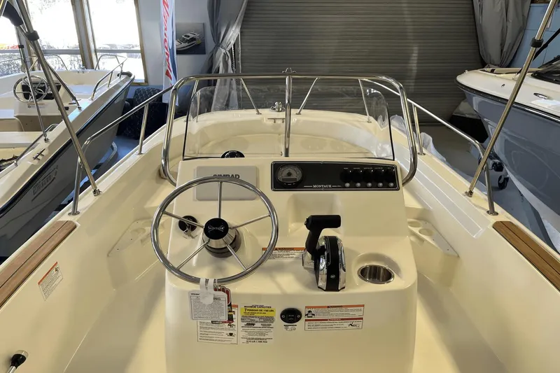 Slide: The Image of Boston Whaler 170 Montauk 2025 - 6