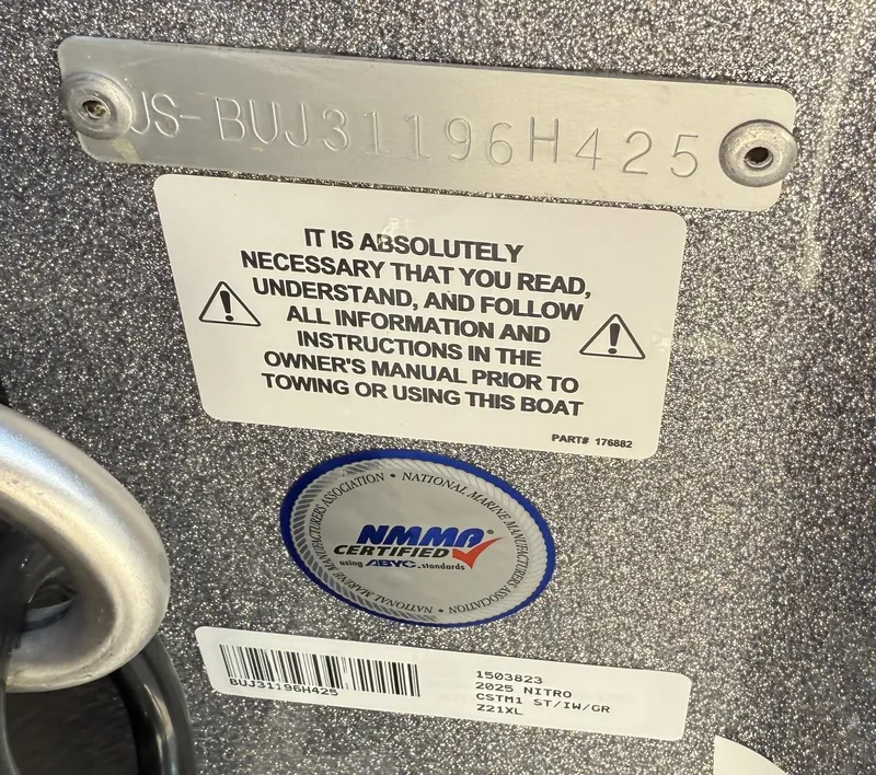 Slide: The Image of 2025 Nitro Z21 XL boat compliance and safety certification labels. - 12