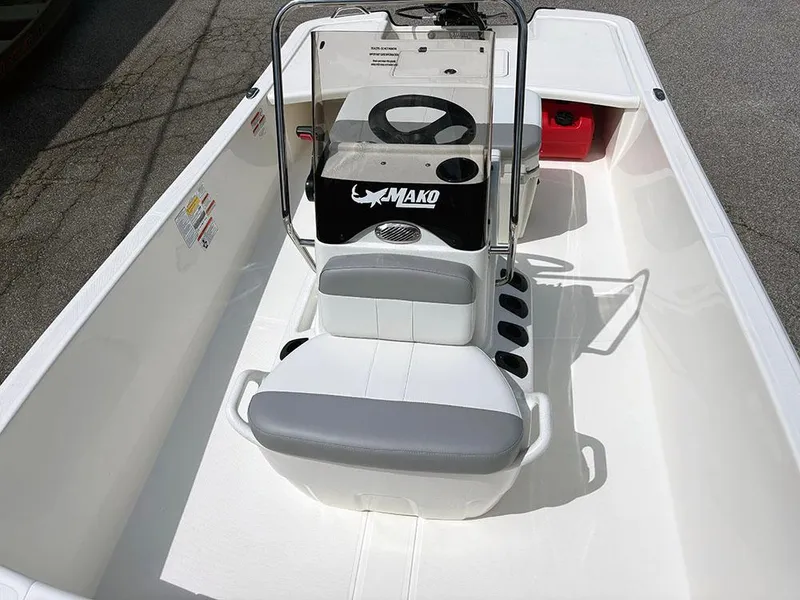 Slide: The Image of 2025 Mako Pro Skiff 17 CC - 15