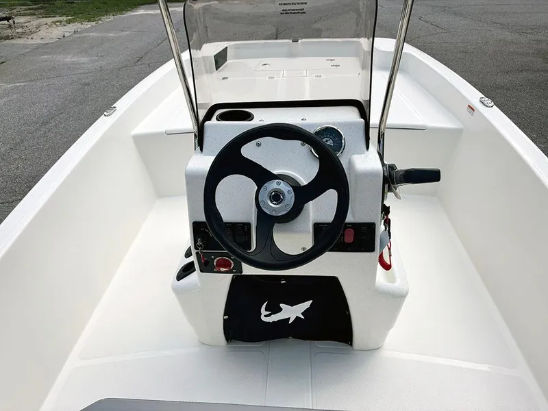 Slide: The Image of 2025 Mako Pro Skiff 17 CC - 19