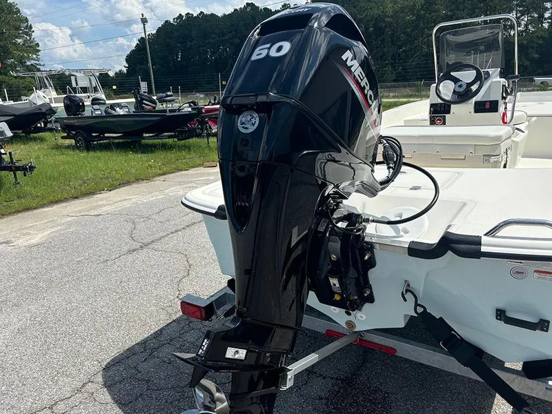 Slide: The Image of 2025 Mako Pro Skiff 17 CC - 22