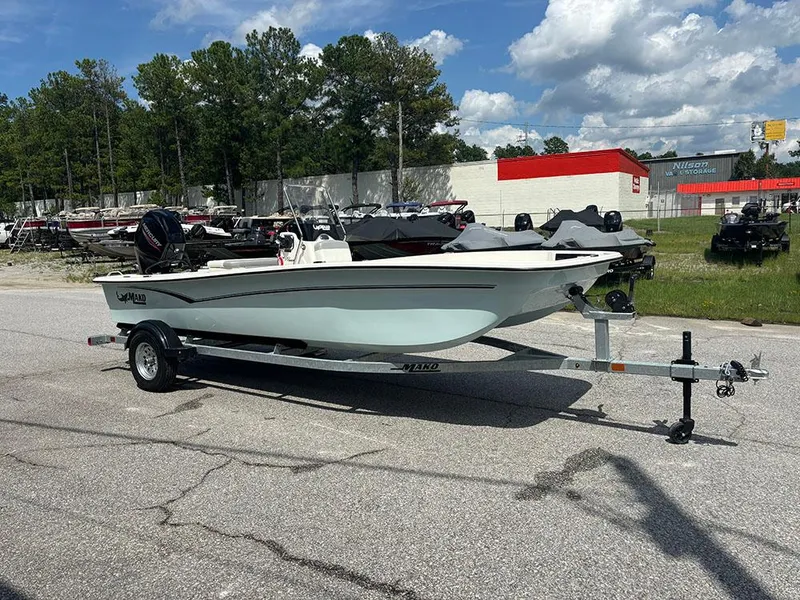 Slide: The Image of 2025 Mako Pro Skiff 17 CC - 5