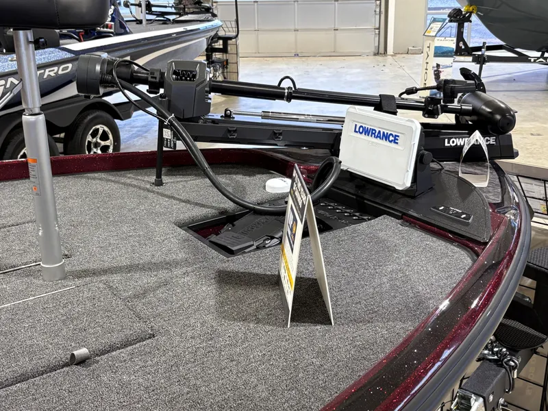 Slide: The Image of 2025 Nitro Z21 XL boat with Lowrance electronics on deck. - 6