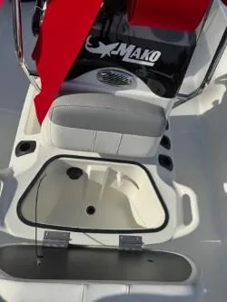 Slide: The Image of Mako Pro Skiff 17 CC 2025 - 64