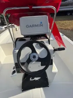 Slide: The Image of Mako Pro Skiff 17 CC 2025 - 68