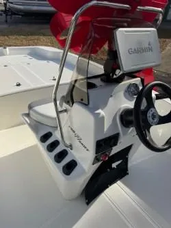 Slide: The Image of Mako Pro Skiff 17 CC 2025 - 69