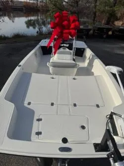 Slide: The Image of Mako Pro Skiff 17 CC 2025 - 79