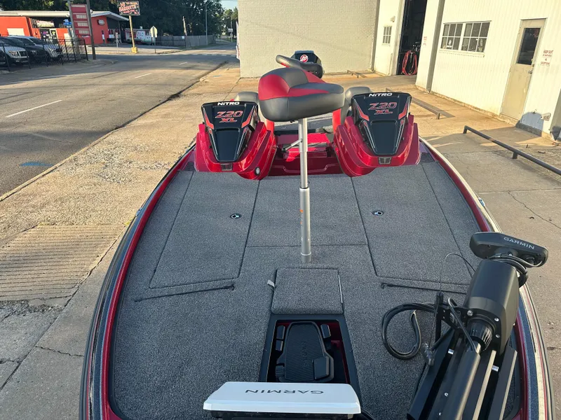 Slide: The Image of 2025 Nitro Z20 XL Pro boat with Garmin equipment, parked on a street. - 12
