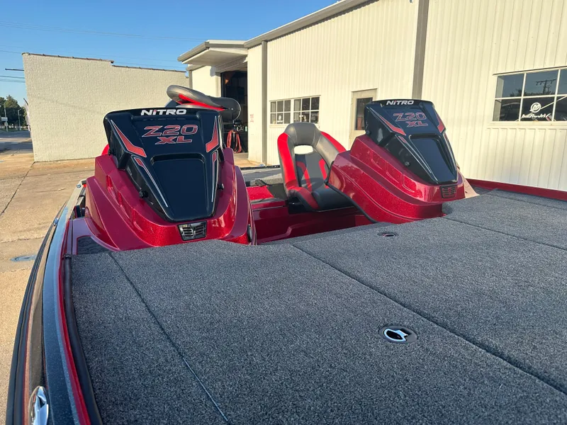Slide: The Image of 2025 Nitro Z20 XL Pro boat with dual seats and sleek design. - 6