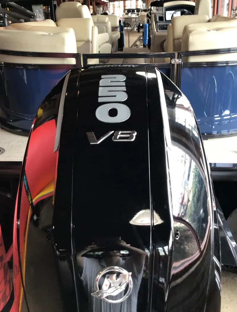 Slide: The Image of 2025 Regency 230 DL3 boat with 250 V8 engine, interior view. - 4