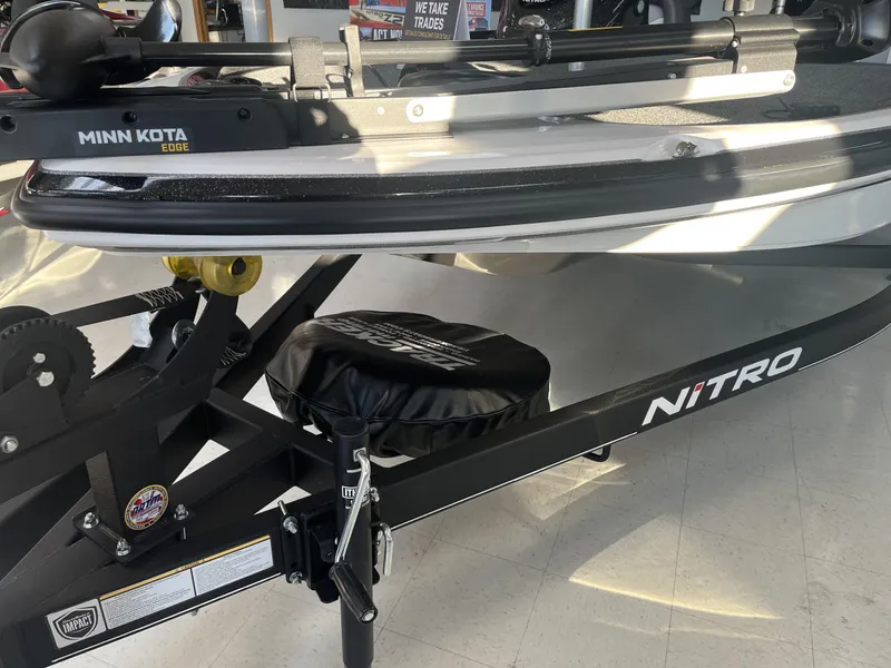 Slide: The Image of 2025 Nitro Z17 boat with Minn Kota Edge trolling motor on display. - 5