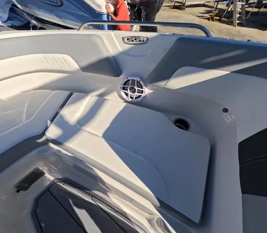 Slide: The Image of Chaparral 23 SSi OB In Stock trailer included 2025 - 29