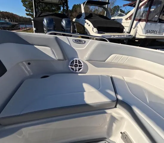 Slide: The Image of Chaparral 23 SSi OB In Stock trailer included 2025 - 31