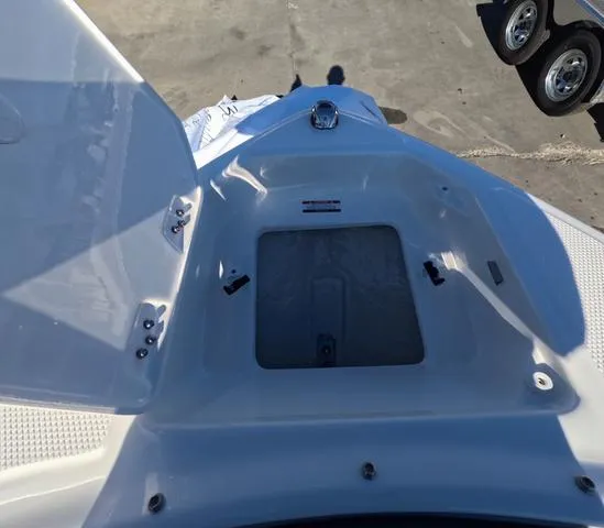 Slide: The Image of Chaparral 23 SSi OB In Stock trailer included 2025 - 35