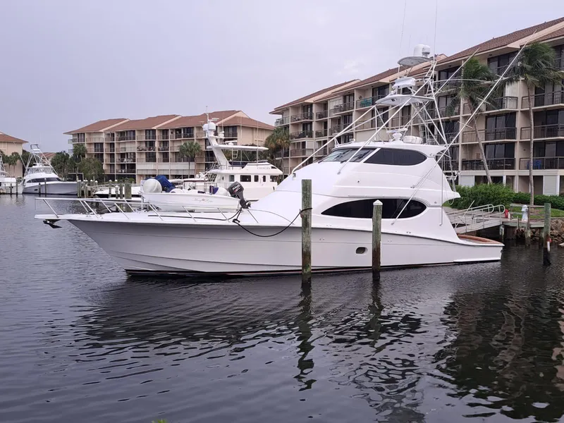 Slide: The Image of Hatteras 68 Convertible 2006 - 66