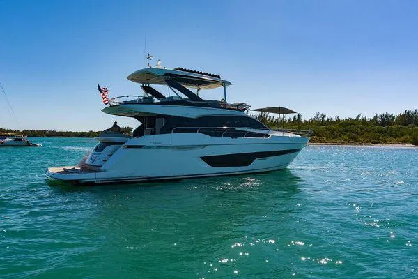 Slide: The Image of Fairline Squadron 68 2021 - 78
