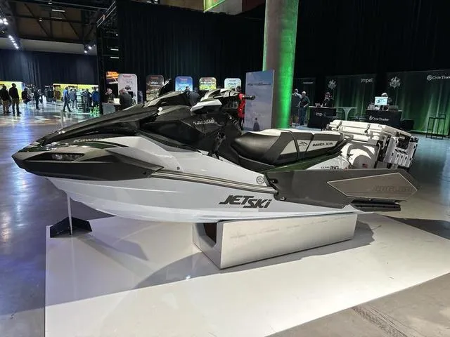 Slide: The Image of Kawasaki Ultra 160 2025 - 4