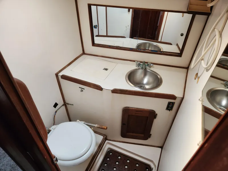 Slide: The Image of Morgan 45 Ketch 1979 - 64