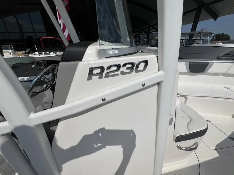 Slide: The Image of Robalo R230 Center Console 2023 - 20
