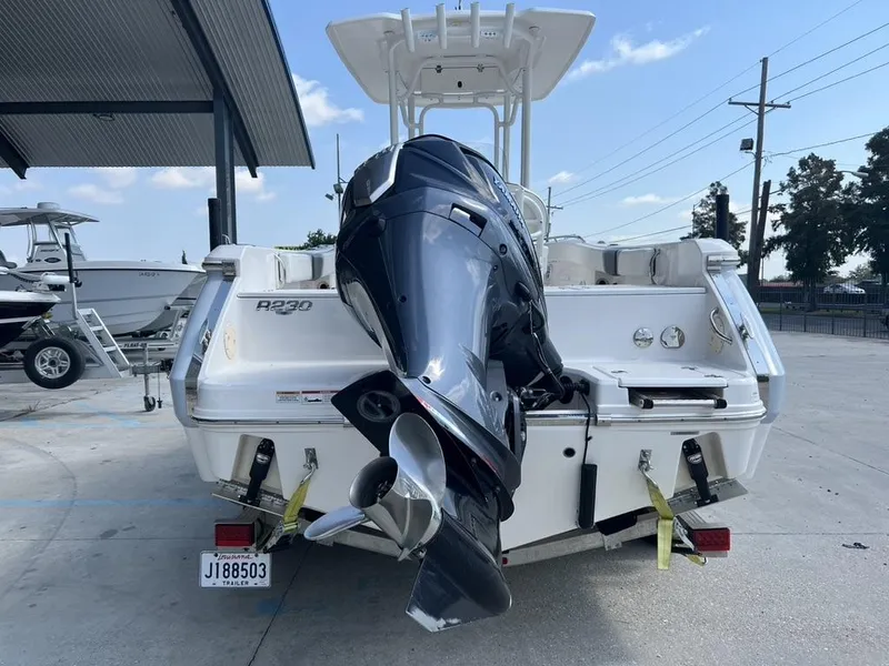 Slide: The Image of Robalo R230 Center Console 2023 - 3