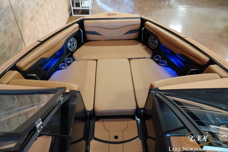 Slide: The Image of Axis T220 2023 - 12