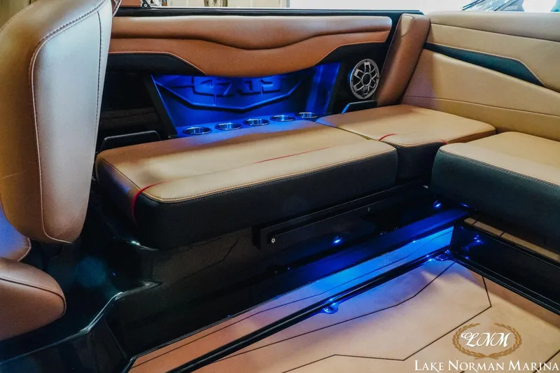 Slide: The Image of Axis T220 2023 - 16