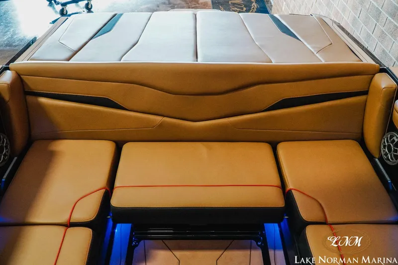 Slide: The Image of Axis T220 2023 - 17