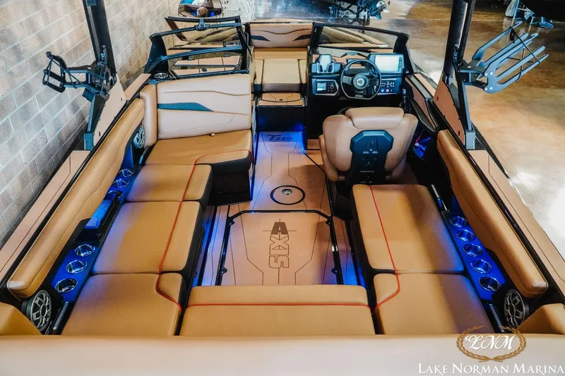 Slide: The Image of Axis T220 2023 - 7