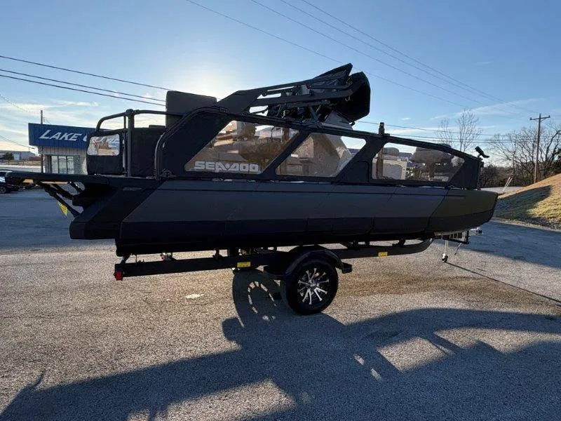 Slide: The Image of Sea-Doo Switch Fish 18 2025 - 14