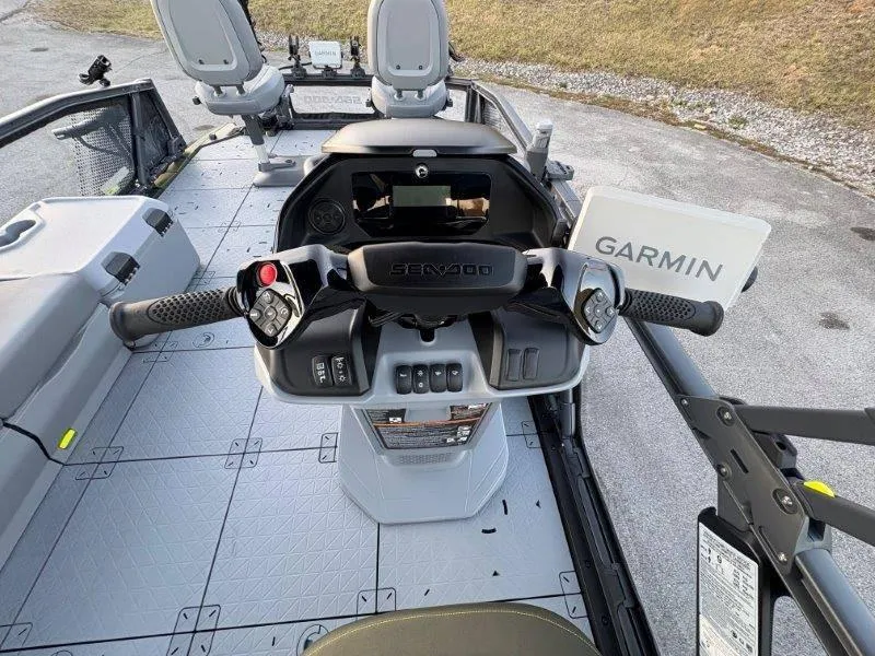 Slide: The Image of Sea-Doo Switch Fish 18 2025 - 48