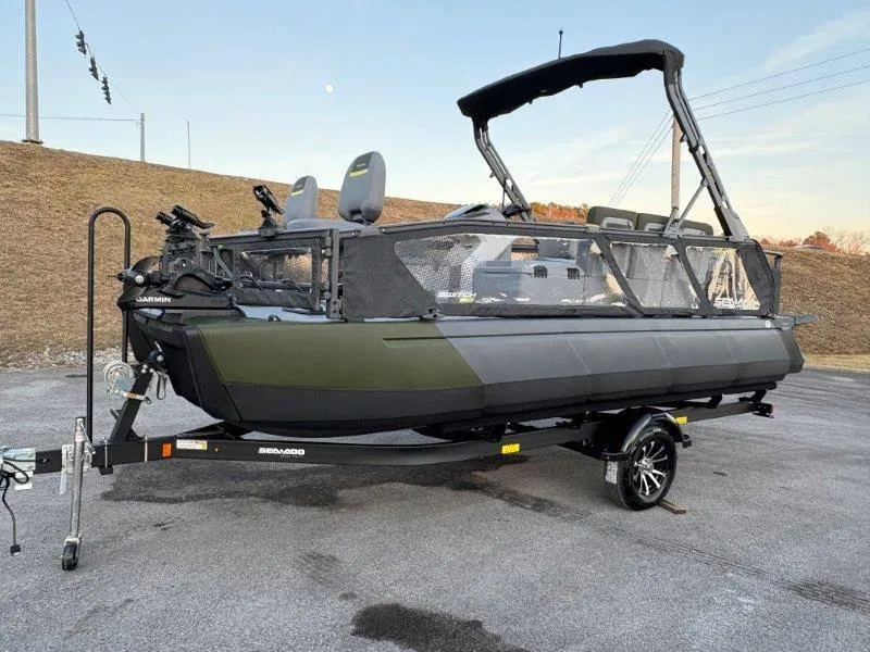 Slide: The Image of Sea-Doo Switch Fish 18 2025 - 62