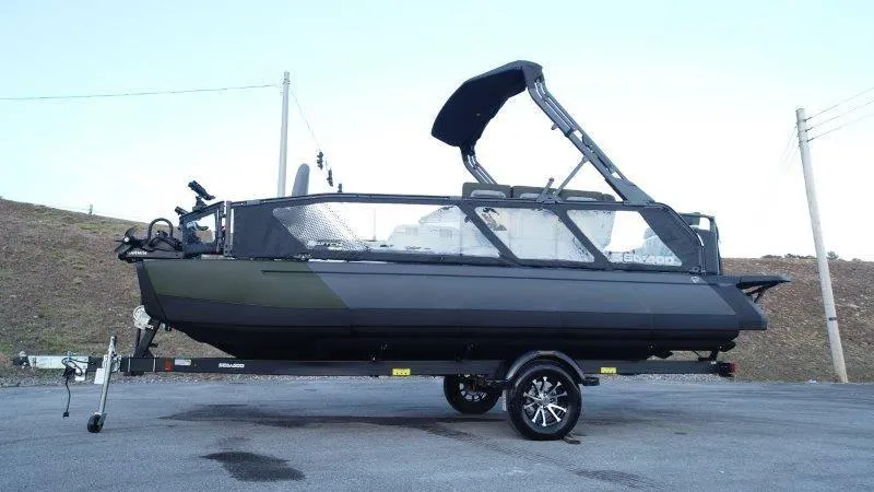 Slide: The Image of Sea-Doo Switch Fish 18 2025 - 69