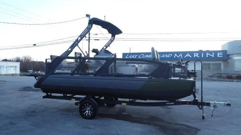 Slide: The Image of Sea-Doo Switch Fish 18 2025 - 77