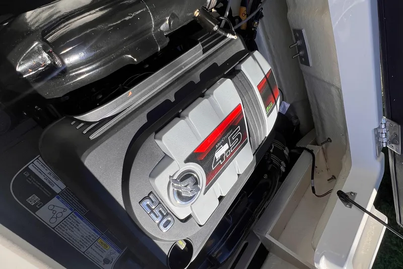 Slide: The Image of 2023 Sea Ray SPX 190 boat engine, showcasing 250 horsepower. - 24