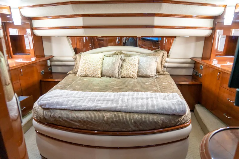 Slide: The Image of Marquis 59 Markham Edition 2007 - 81