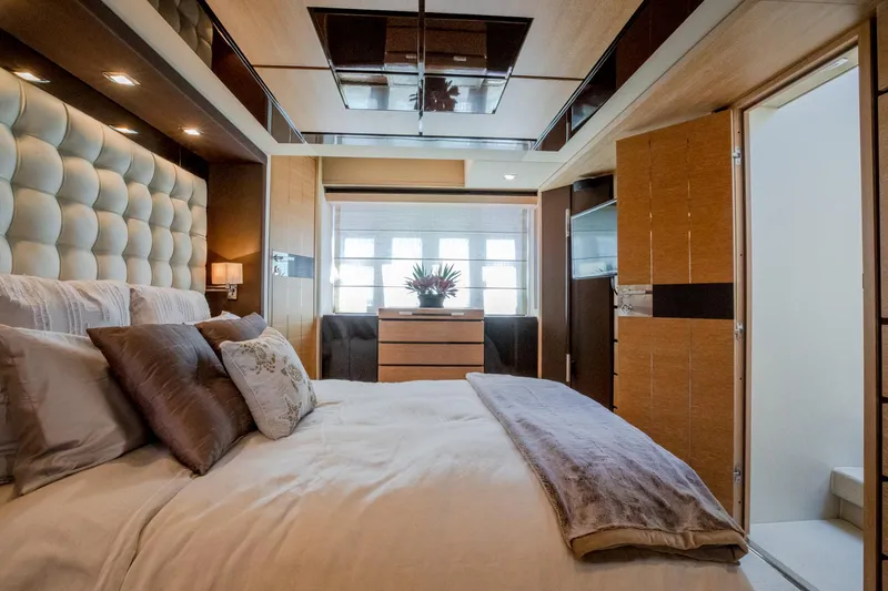 Slide: The Image of Azimut Flybridge Evolution 2012 - 101